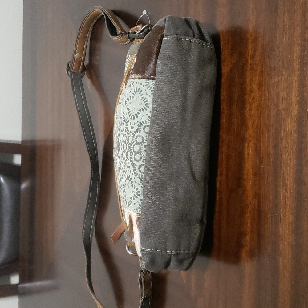 Myra Bag - Picture 4 of 6